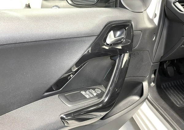 Peugeot 208 cena 33000 przebieg: 143000, rok produkcji 2014 z Szepietowo małe 742